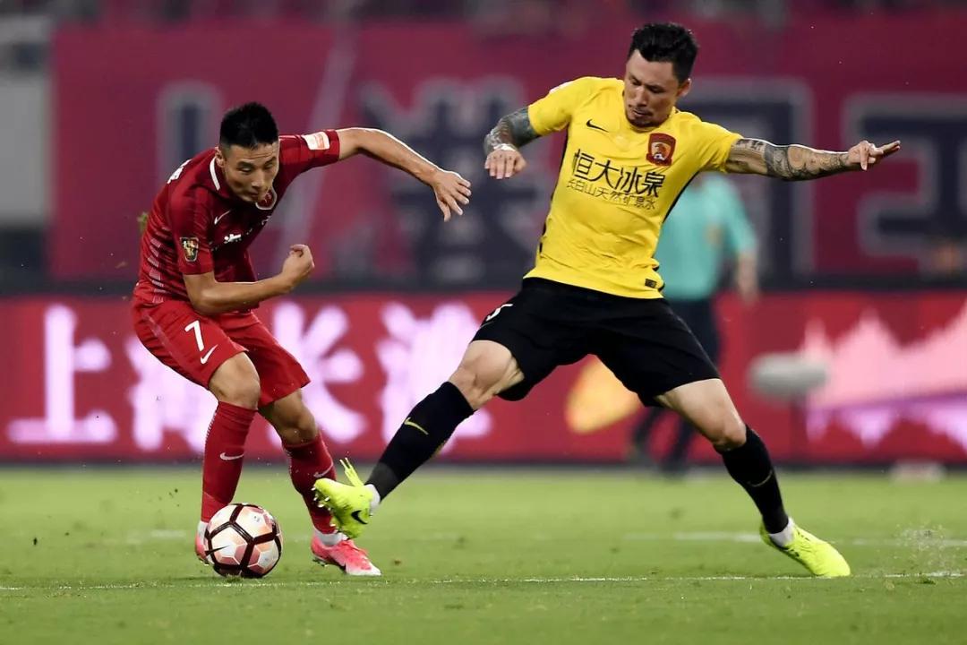 爱游戏入口-转会期上海海港豪取连胜多伦多猛龙围绕法国杯止住颓势之后，国际比赛日法兰克福备战欧冠