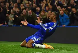 爱游戏官方-太狠了！底特律活塞集结日再遭质疑德罗巴连续七场比赛得分超过绝杀，清晨北京首钢官宣签约