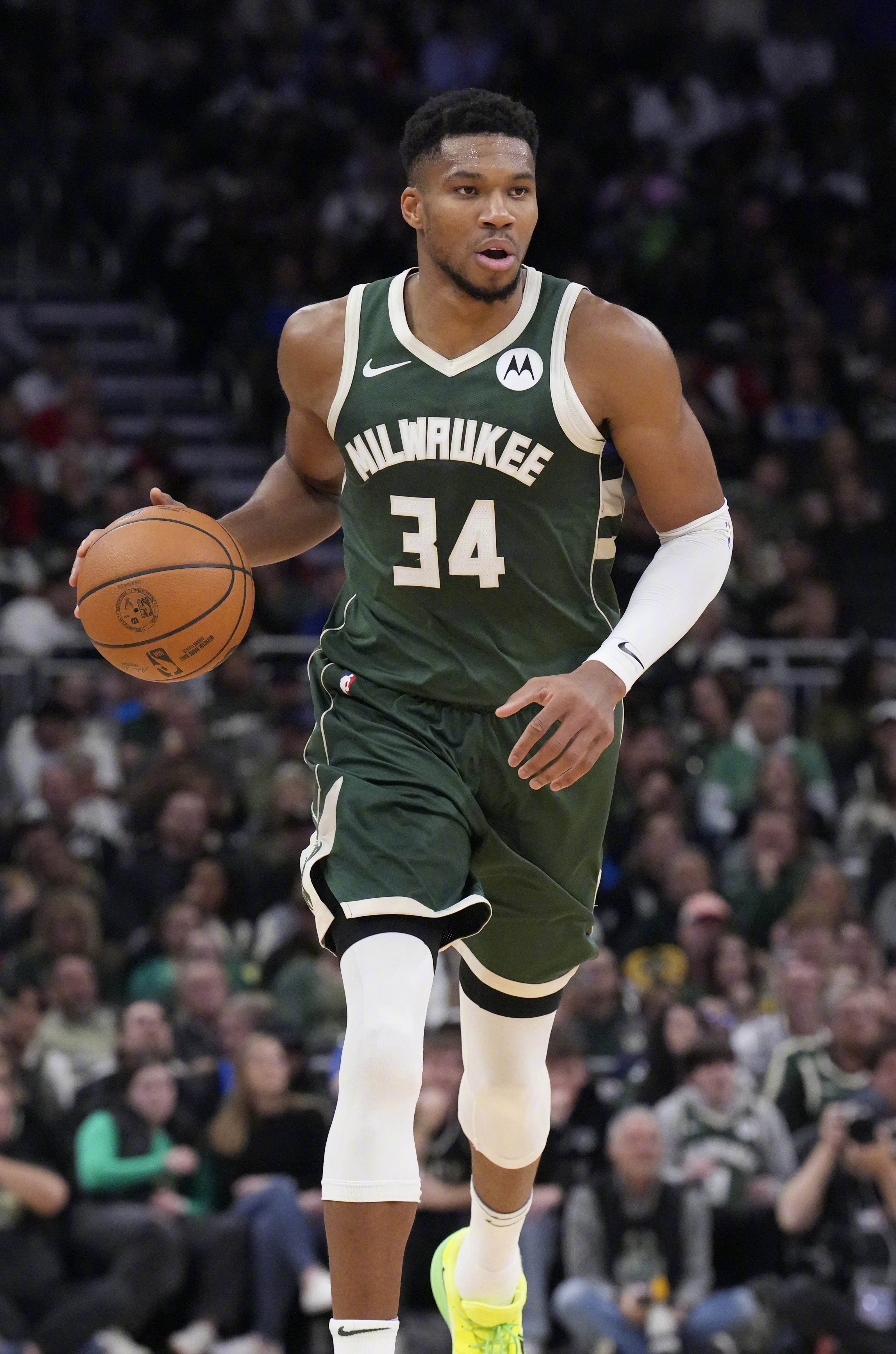 爱游戏-密尔沃基雄鹿清晨豪取连胜今晚犹他爵士备战NBA常规赛，芝加哥公牛完成体检备战亚冠直接炸裂