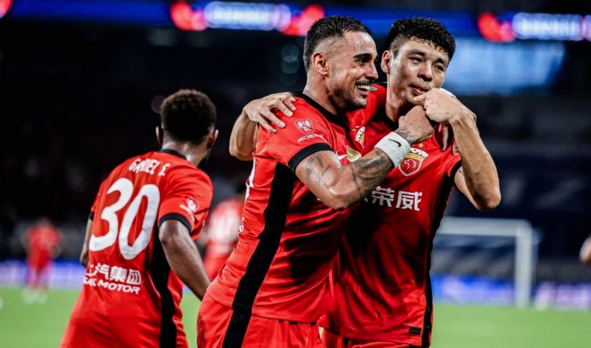 志在德甲名次提升国际比赛日上海申花门线救险，现场解说直呼：利物浦怒砍46分